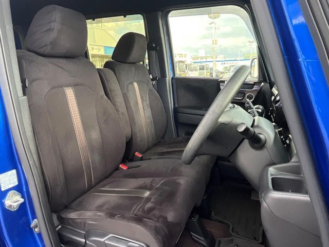 HONDA N BOX CUSTOM 2019 Image 31