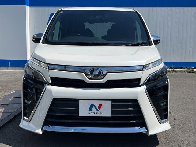 TOYOTA VOXY 2018 Image 31