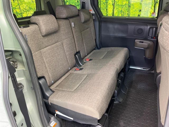 TOYOTA SIENTA HYBRID 2023 Image 31