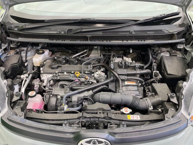 TOYOTA SIENTA HYBRID 2023 Image 31