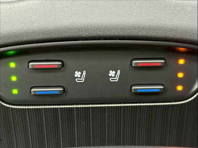 TOYOTA HARRIER HYBRID 2023 Image 31