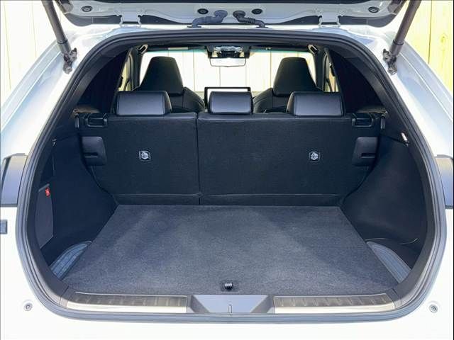 TOYOTA HARRIER HYBRID 2023 Image 31