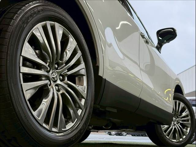 TOYOTA HARRIER HYBRID 2023 Image 31