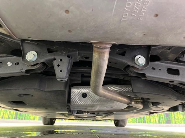 TOYOTA PRIUS 2017 Image 31