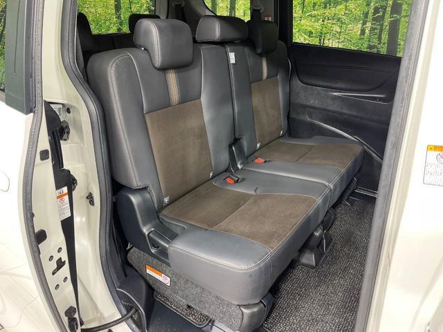 TOYOTA SIENTA HYBRID 2018 Image 31