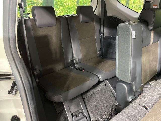 TOYOTA SIENTA HYBRID 2018 Image 31