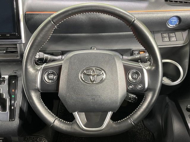 TOYOTA SIENTA HYBRID 2018 Image 31