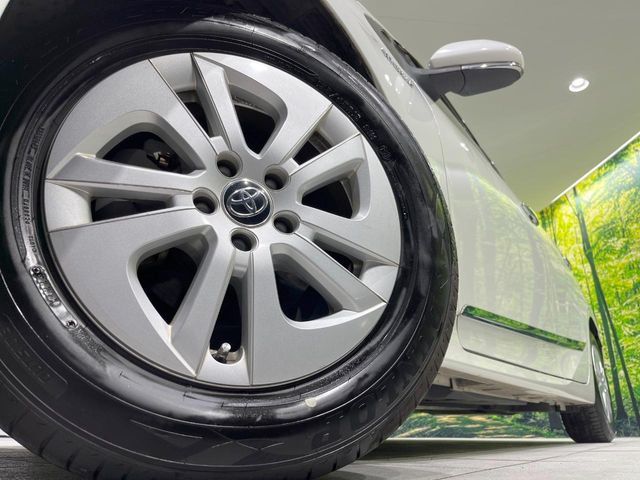 TOYOTA PRIUS 2018 Image 31