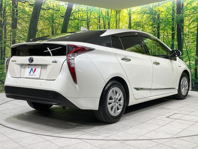TOYOTA PRIUS 2018 Image 31