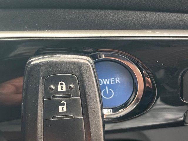 TOYOTA PRIUS 2019 Image 31