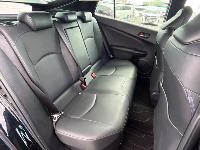 TOYOTA PRIUS 2019 Image 31