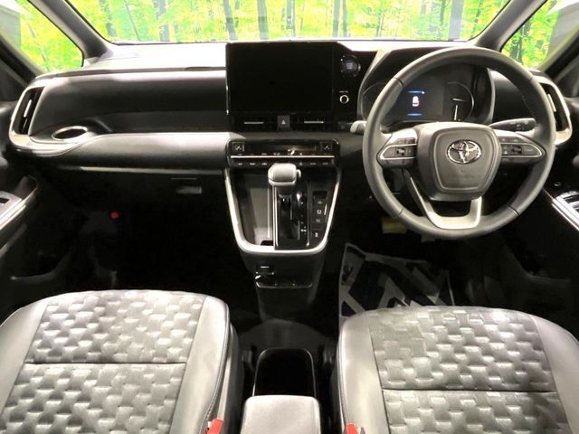 TOYOTA VOXY 2025 Image 31