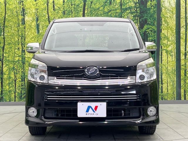 TOYOTA VOXY 2010 Image 31