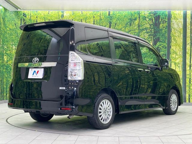 TOYOTA VOXY 2010 Image 31