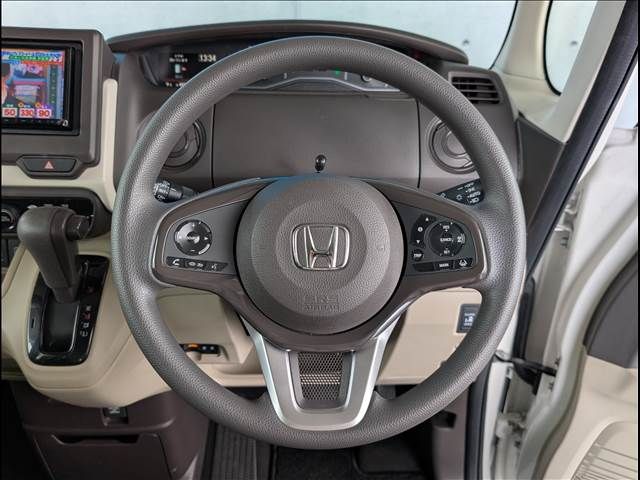 HONDA N BOX 2018 Image 31