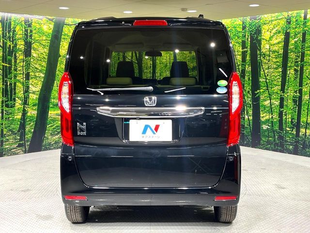 HONDA N BOX 2019 Image 31