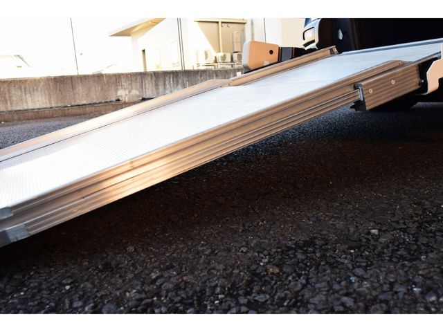 TOYOTA SIENTA 2020 Image 31