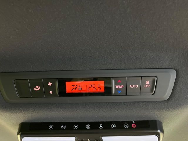 TOYOTA ESQUIRE 2020 Image 31