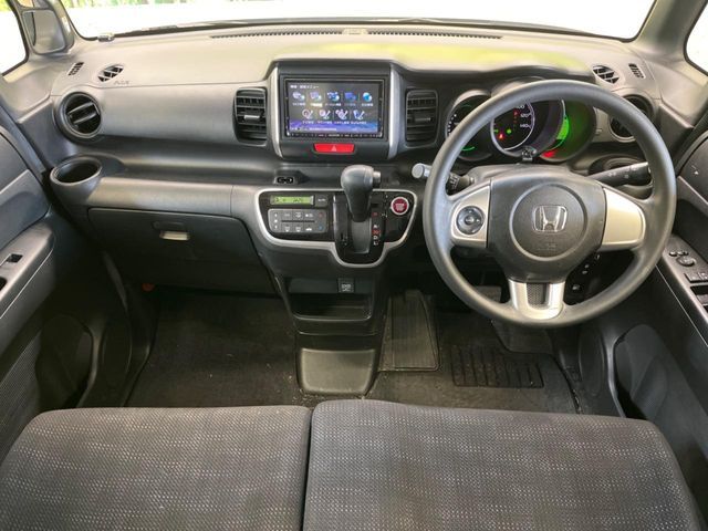 HONDA N BOX 2015 Image 31