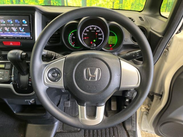 HONDA N BOX 2015 Image 31