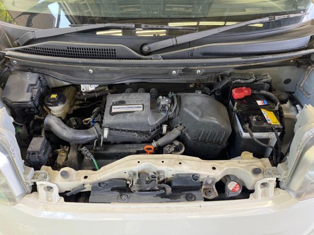 HONDA N BOX 2015 Image 31