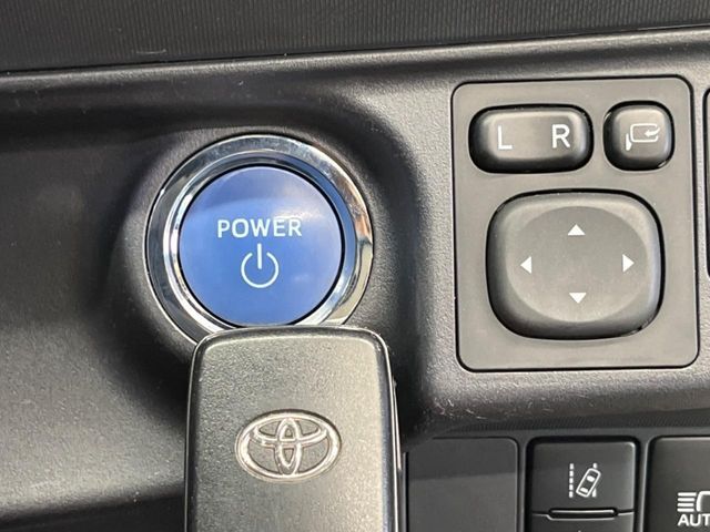 TOYOTA AQUA 2017 Image 31