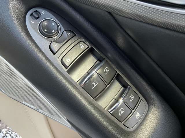 NISSAN SKYLINE HYBRID 4WD 2018 Image 31