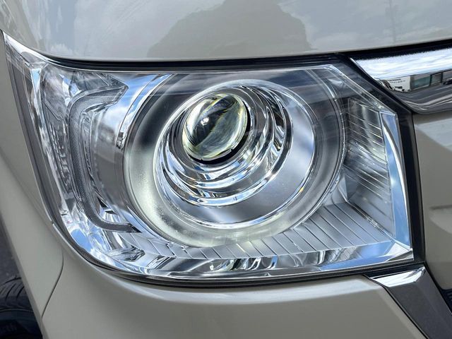 HONDA N BOX 2017 Image 31