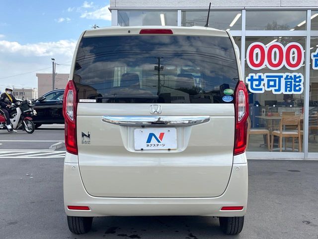 HONDA N BOX 2017 Image 31