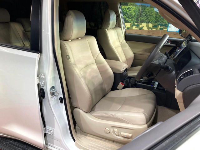 TOYOTA LANDCRUISER PRADO 2023 Image 31