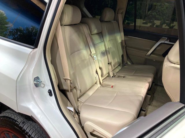 TOYOTA LANDCRUISER PRADO 2023 Image 31