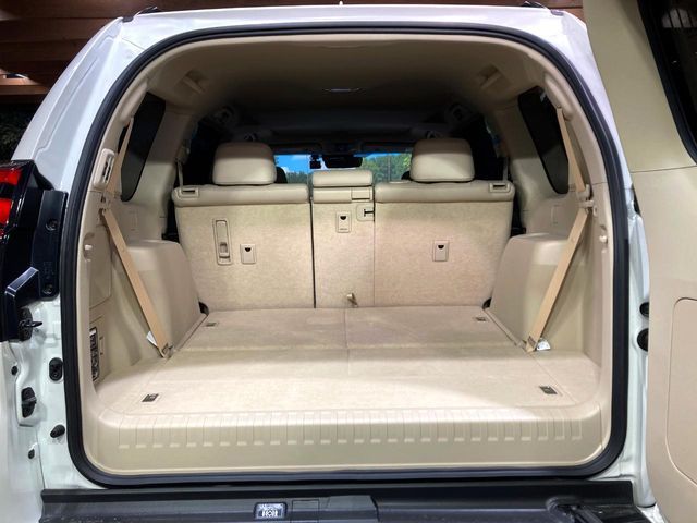 TOYOTA LANDCRUISER PRADO 2023 Image 31