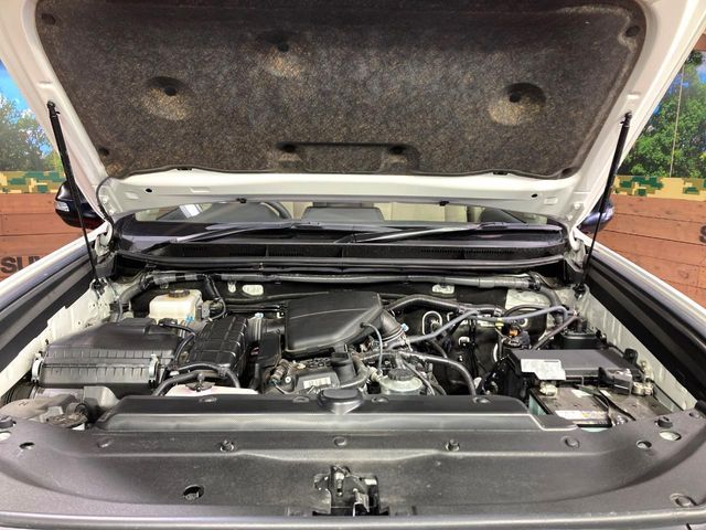 TOYOTA LANDCRUISER PRADO 2023 Image 31