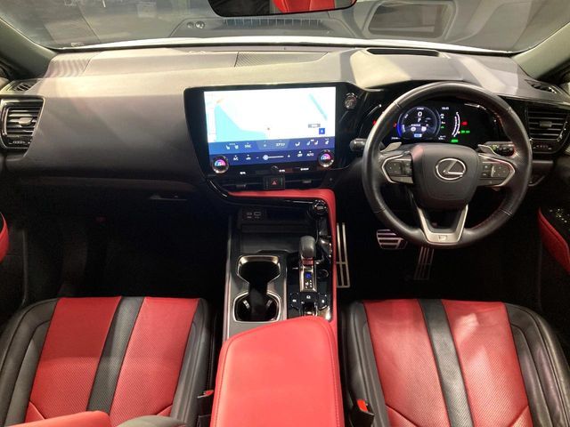 TOYOTA LEXUS NX350H 2023 Image 31