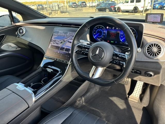 MERCEDES BENZ EQS 2023 Image 31