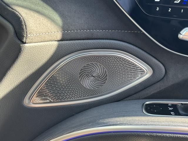 MERCEDES BENZ EQS 2023 Image 31