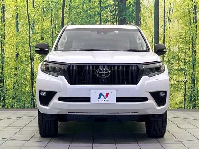 TOYOTA LANDCRUISER PRADO 2023 Image 31