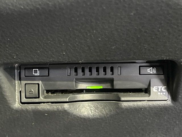 TOYOTA C-HR 2018 Image 31