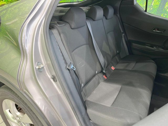 TOYOTA C-HR 2018 Image 31