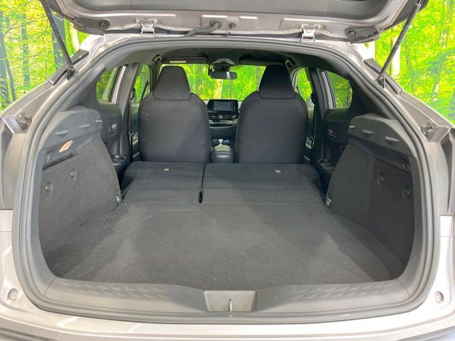 TOYOTA C-HR 2018 Image 31