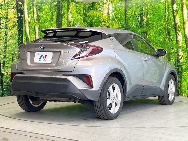 TOYOTA C-HR 2018 Image 31