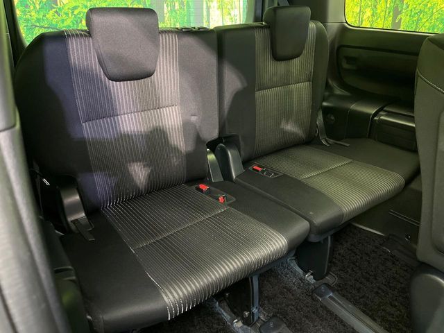 TOYOTA VOXY 2019 Image 31