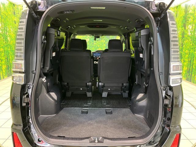 TOYOTA VOXY 2019 Image 31