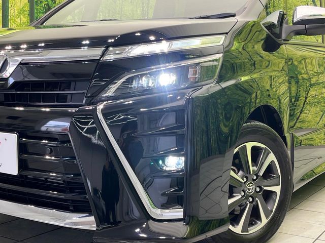 TOYOTA VOXY 2019 Image 31