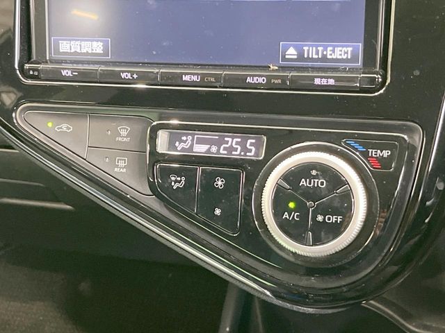 TOYOTA AQUA 2017 Image 31