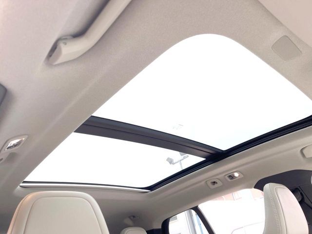 VOLVO XC40 2021 Image 31