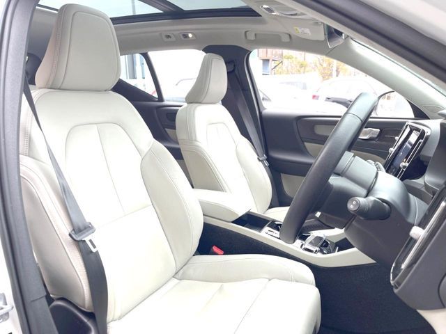 VOLVO XC40 2021 Image 31