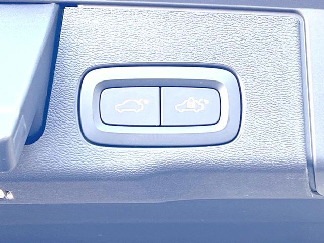 VOLVO XC60 2022 Image 31