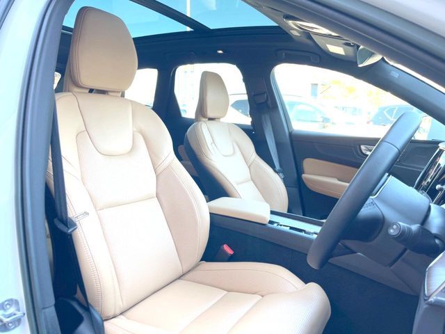 VOLVO XC60 2022 Image 31