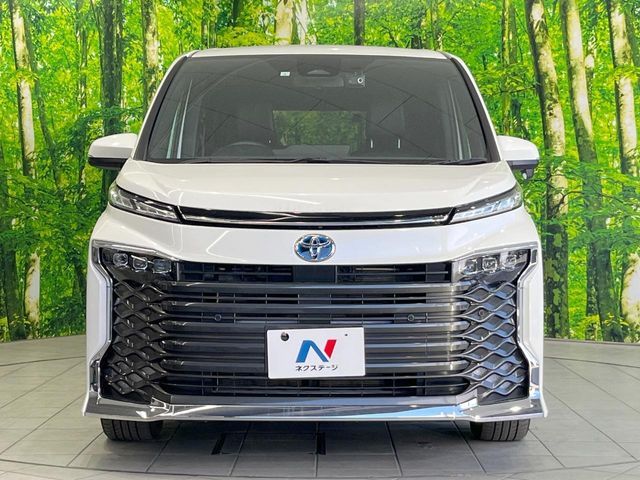 TOYOTA VOXY HYBRID 2023 Image 31